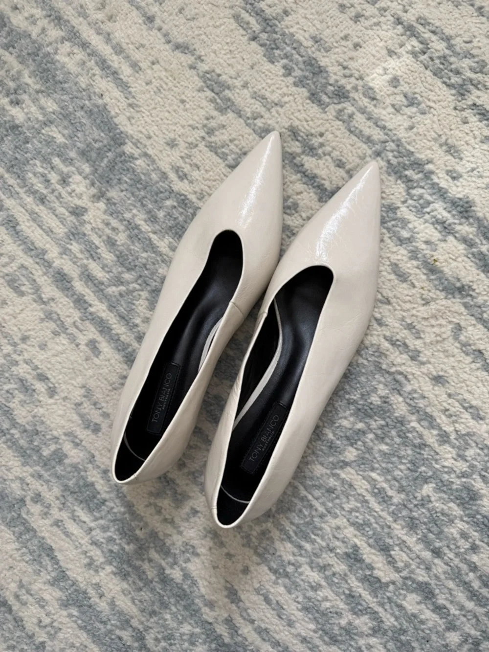 Tony Bianco Cherry Pointed Toe Kitten Heel Pump - Picture 2 of 8